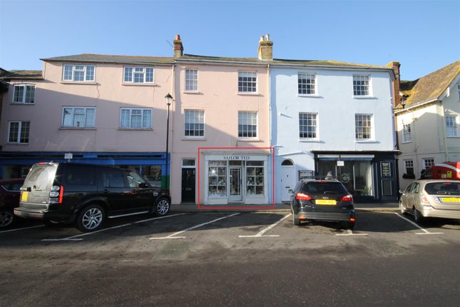 Studio house on 2, The Square, Yarmouth, £175,000