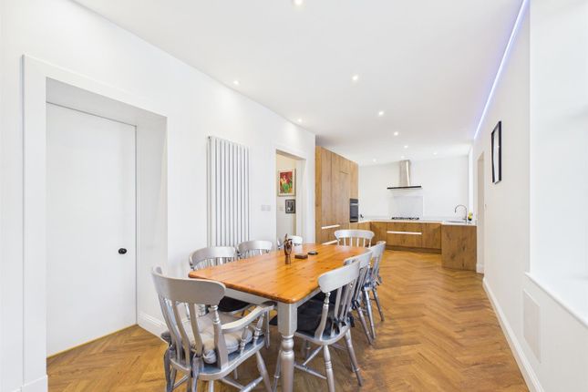 26, Balhousie Street, Perth photo 4