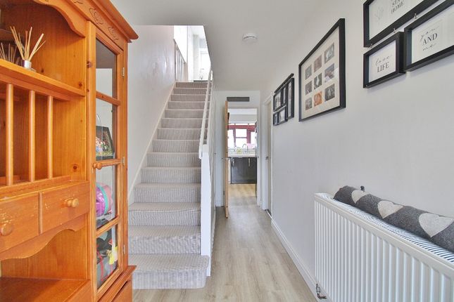 24, Kingsmead Avenue, Fareham photo 2