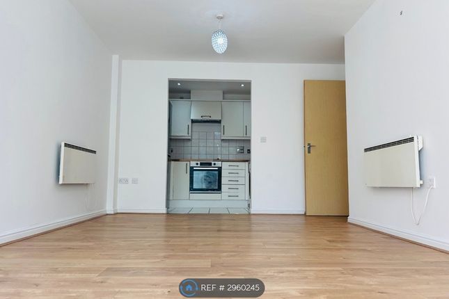Wooldridge Close, Feltham photo 5