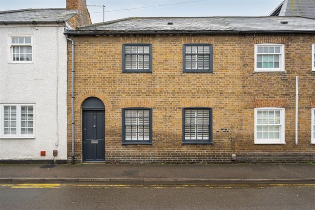 Terraced house for sale in Russell Street, Windsor