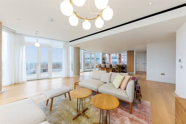 Apartment 1305, Holmby House, 2, Prospect Way, London photo 4