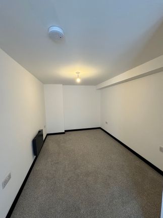 Studio to rent in Westminster Buildings, High Street, Doncaster