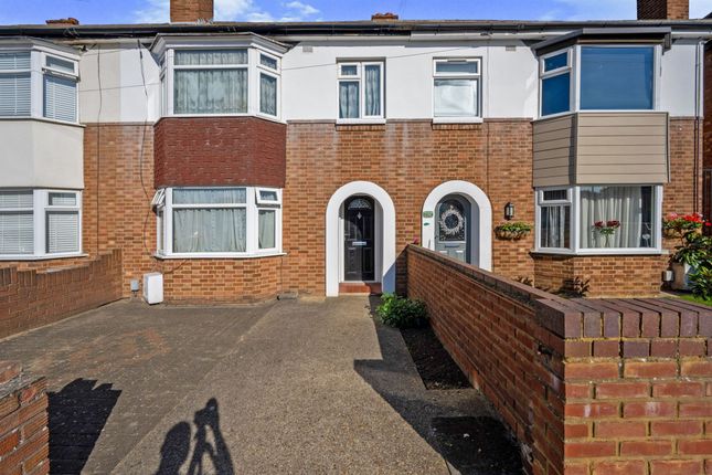 Terraced house for sale in Broad Avenue, Elstow, Bedford