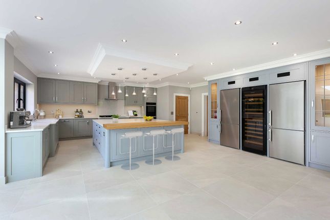 Hall House, 9, Furzefield Road, Beaconsfield photo 2