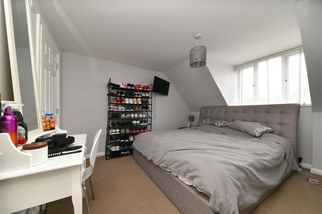 Terraced house for sale in Haycock Round, Stevenage