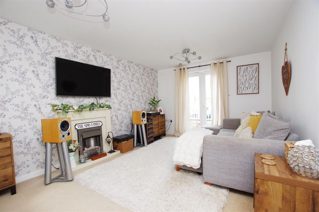 1, Grace Walk, Swindon photo 3