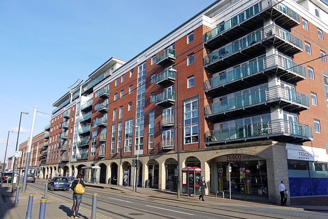 Thumbnail Flat to rent in Royal Plaza, Westfield Terrace, Sheffield