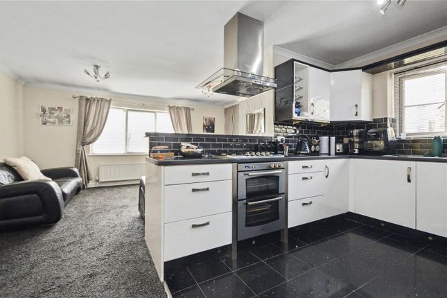 35C, Styebank Lane, Leeds photo 3