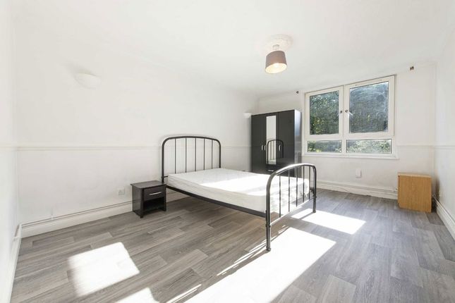 116, Ashbrook Road, London photo 3