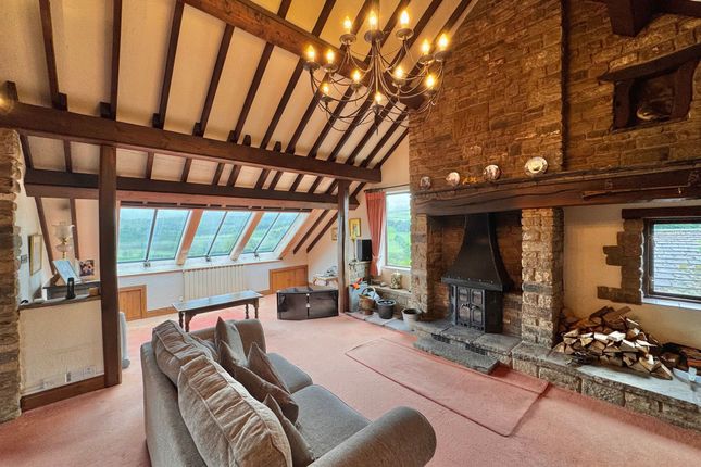 Lower Barn Briargrove Road, High Peak photo 3
