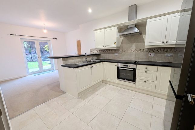 1, Maes Y Cribarth, Abercrave photo 2
