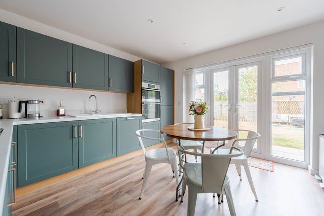 4 Welham Close, Stowmarket photo 4