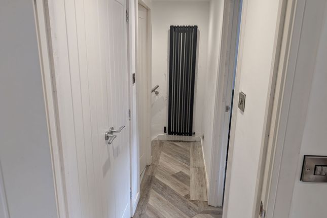25, Broadwater, Gateshead photo 3