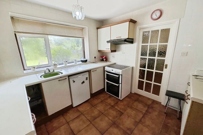 173, Glaisdale Drive West, Nottingham photo 3