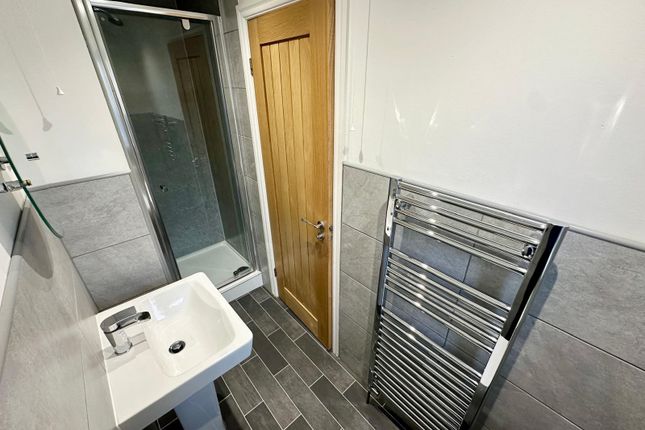 7, Wakefield photo 5