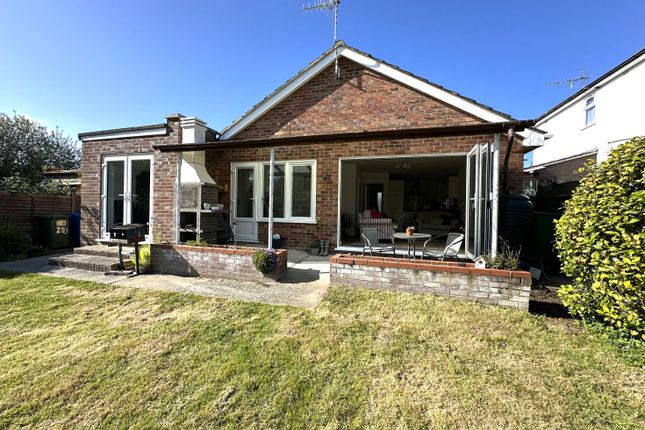 Detached bungalow to rent in Hall Road, Oulton Broad