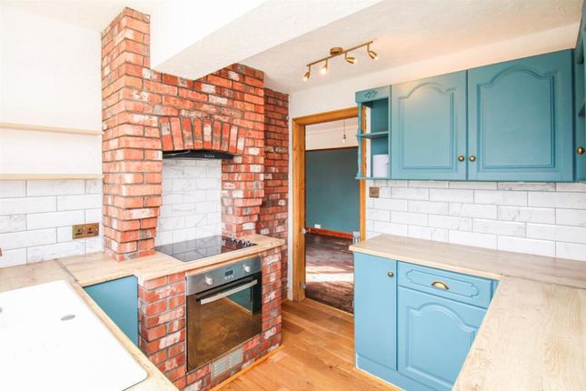 74 Broadowler Lane, Ossett photo 4