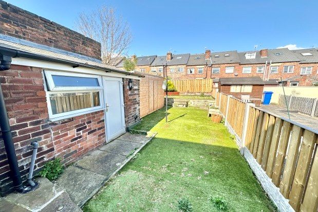 Terraced house to rent in Balmoral Road, Sheffield