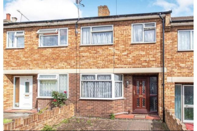 3-bed terraced on 47, Hillside, Slough, £390,000