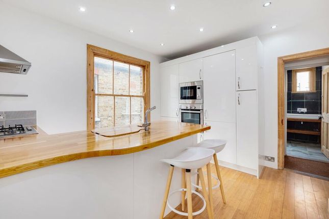 Thumbnail Flat to rent in Eastwood Street, London