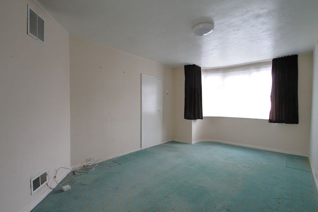 21 Fernhurst Road, Leicester photo 3