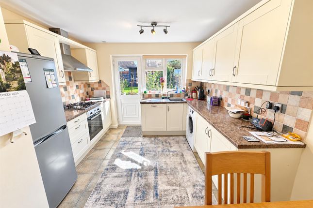 Johnstone Road, Newent photo 3