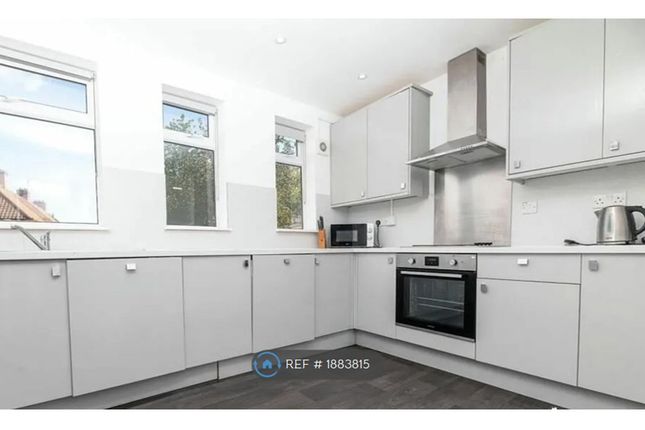 Wollaton Road, Beeston, Nottingham photo 4