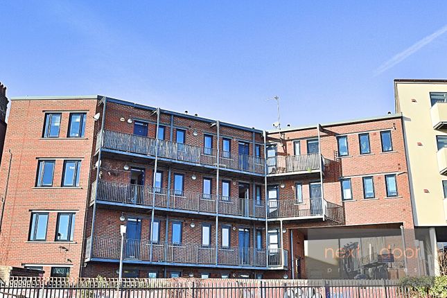 1 Bed Flat To Rent In Bird In Hand Passage Forest Hill Se23