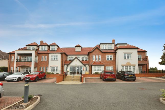 1-bed flat on 10, Orchard Gate, Stratford-Upon-Avon, £70,000