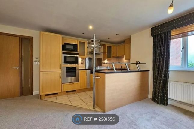 Apartment, Meadow Court Wellfield Lane, Altrincham photo 5