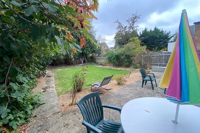 Room 7 , 44, Stapleton Hall Road, London photo 5
