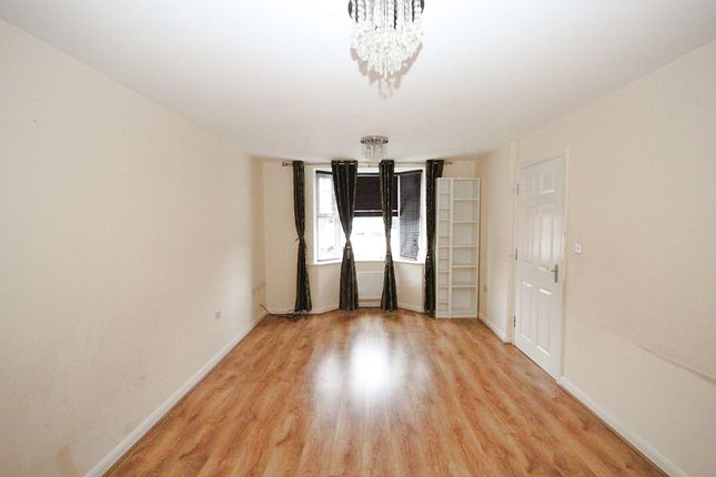 4 Bakersfield Drive, Warrington photo 3