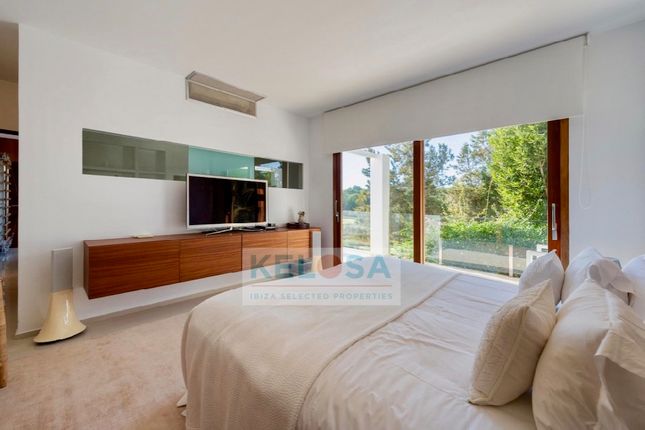 Villa for sale in Cala Jondal, Sant Josep De Sa Talaia, Ibiza, Balearic Islands, Spain