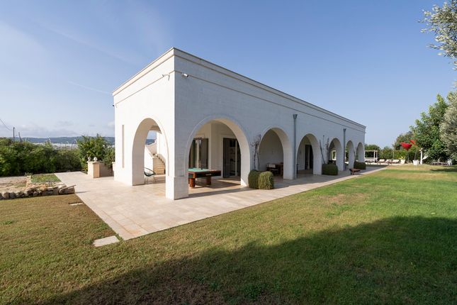 Thumbnail Villa for sale in Puglia, Brindisi, Fasano
