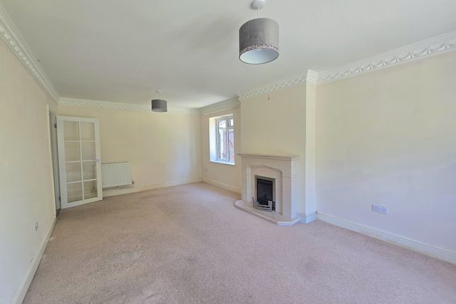 42, Wood Street, Ash Vale photo 2