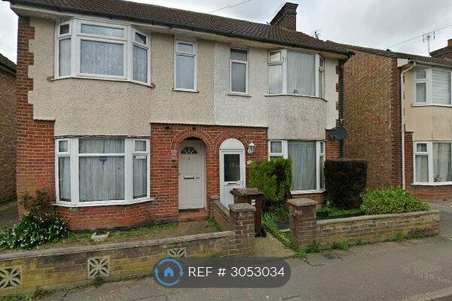 3-bed semi-detached on St Johns Road, Colchester, £1,500/mo