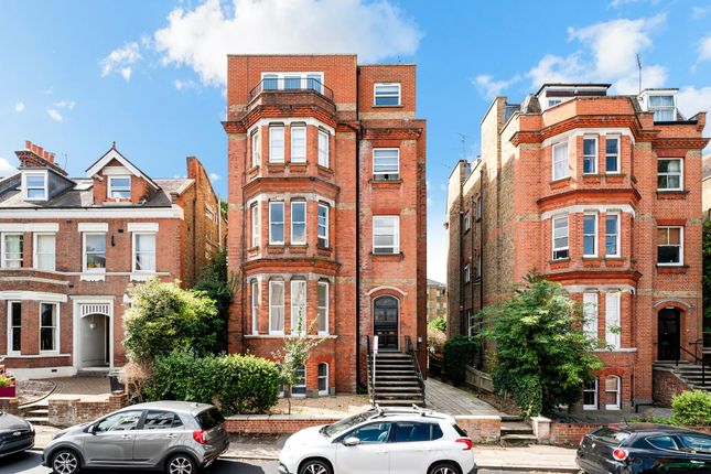 Thumbnail Flat for sale in Claremont Gardens, Surbiton