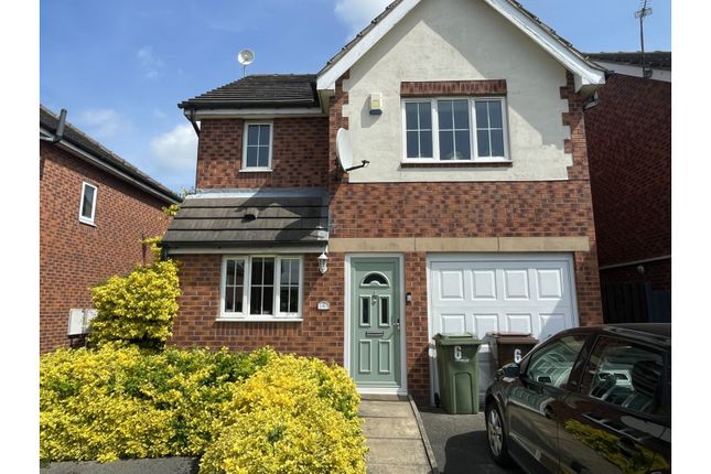 Detached house for sale in Hunters Farm Glade, Pontefract