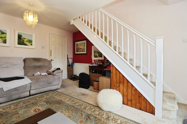 34, Castle Road, Wellingborough photo 2