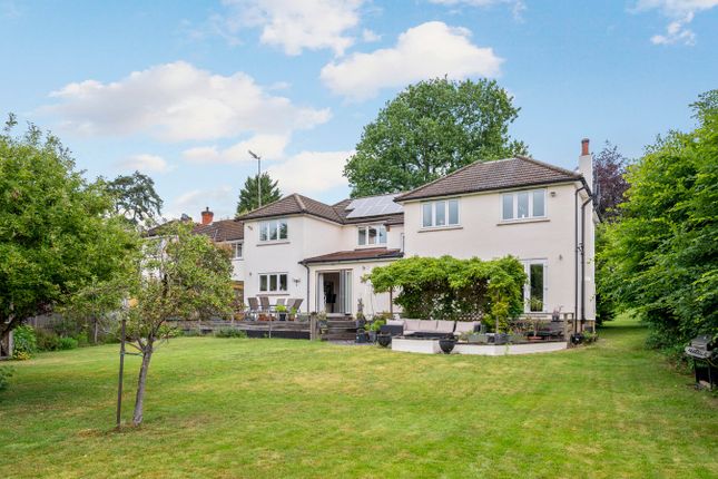 White Oaks, The Fairway, Weybridge photo 3