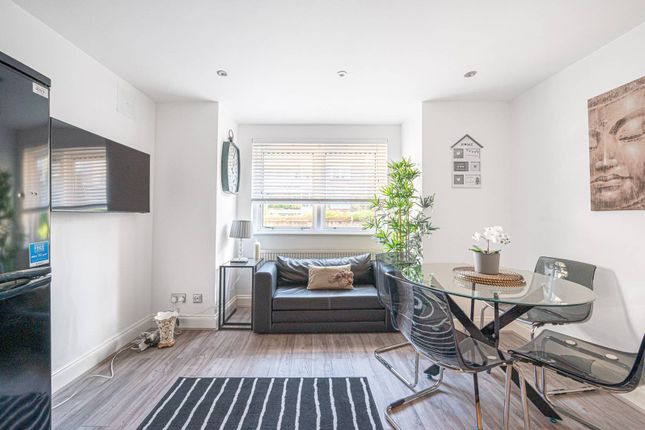 Thumbnail Flat to rent in Great Western Road, Maida Vale, London