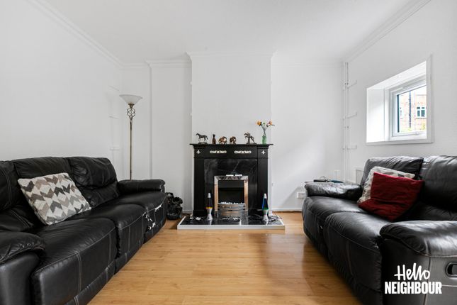 138, Frensham Drive, London photo 2