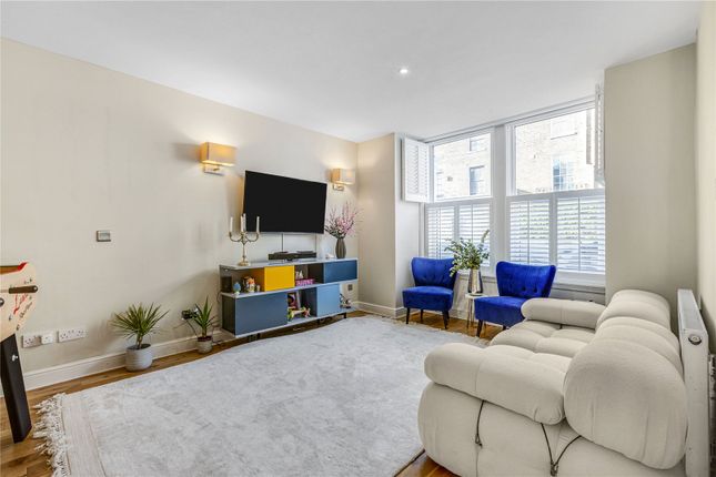 Thumbnail Detached house for sale in New Kings Road, London