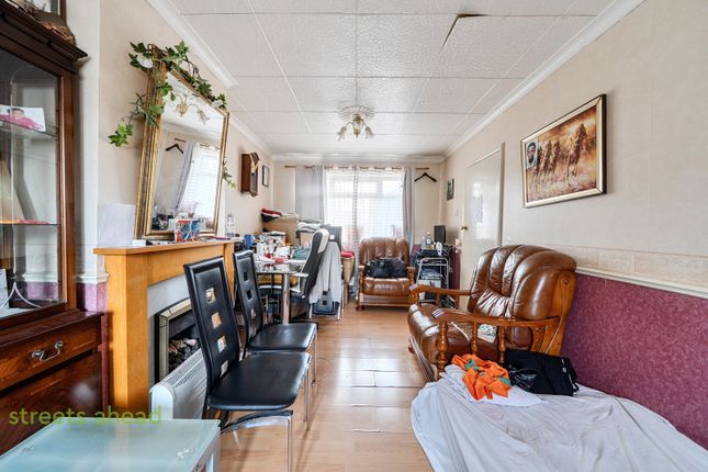 45, Parkway, Croydon photo 3