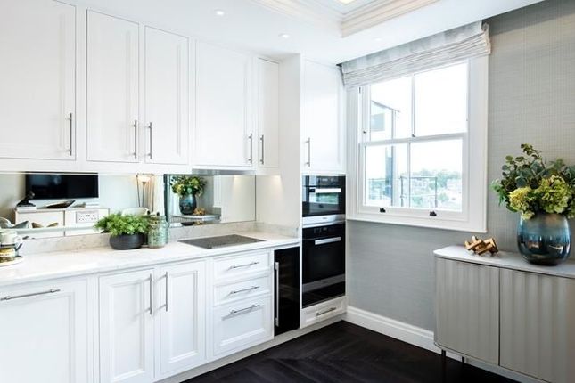 Flat L (11), 21-22 Prince Of Wales Terrace, London photo 4