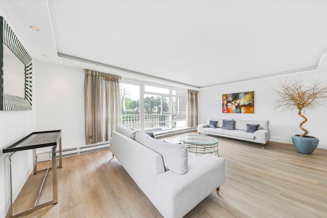 Thumbnail Flat to rent in Walsingham, St. Johns Wood Park, London
