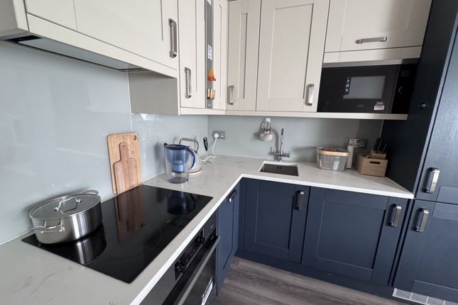 Northwood Avenue, Purley photo 3