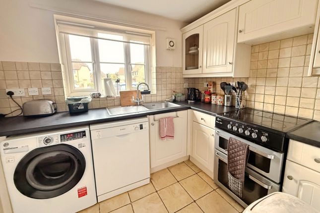 Aynsley Gardens, HARLOW photo 5