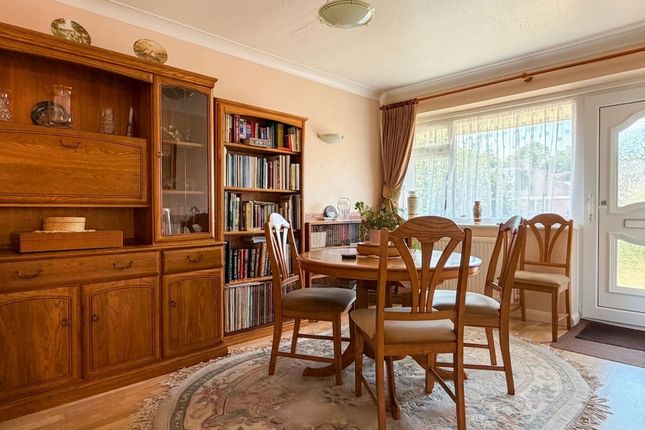 75 Malwood Road West, Southampton photo 3